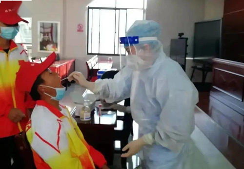 臨翔區(qū)“點對點”服務(wù) 從家門口直達廠門口，助力返崗復工